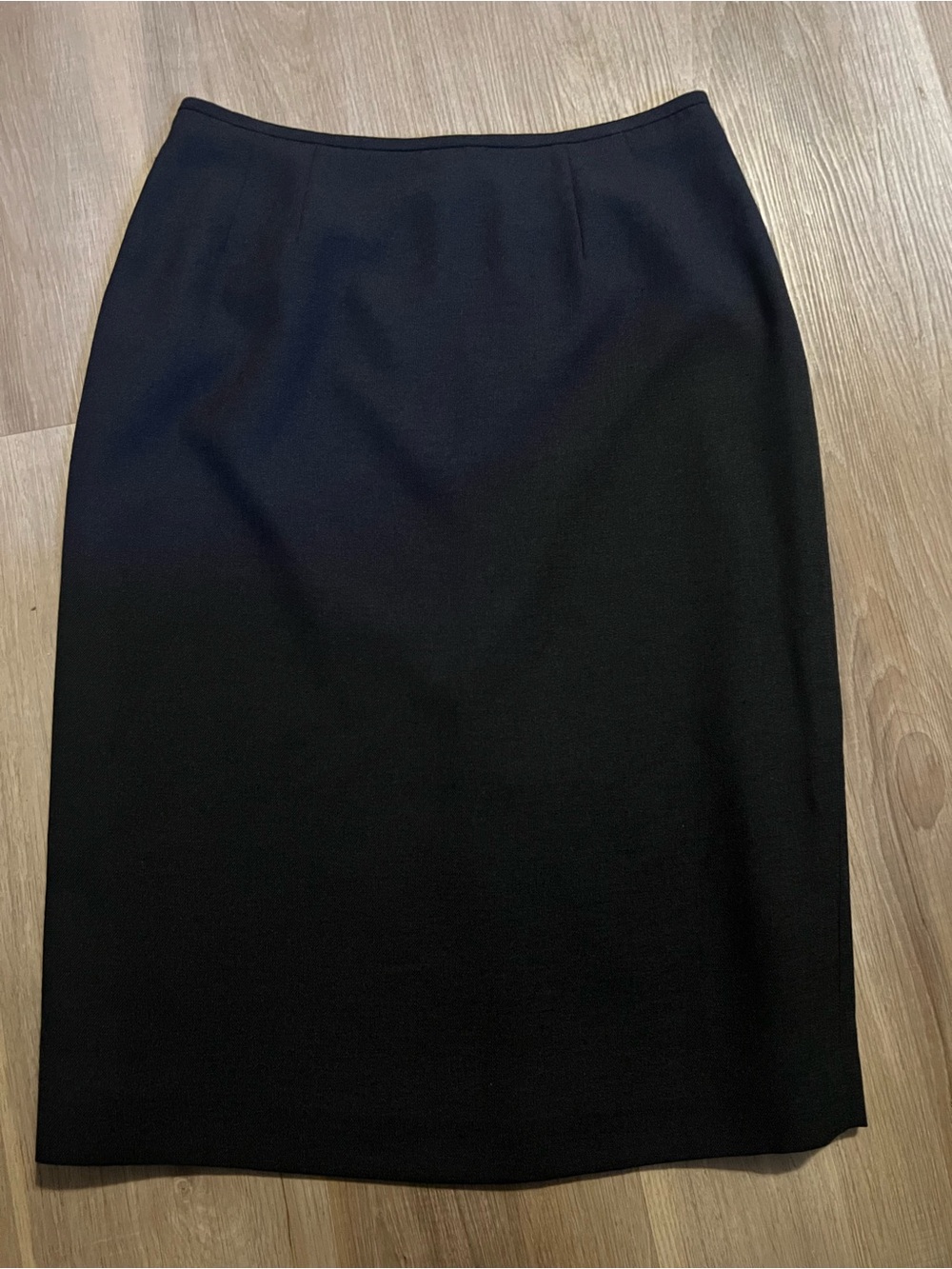 Vintage Dillards by Kasper Black Lined Pencil Skirt Knee Length Zip Slit Size 6